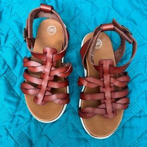Wonder Nation size 10 girls sandals
